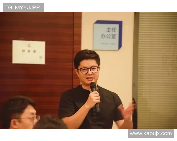 电竞新闻S15LOL比分解析与刘敏分享和平精英职业生涯的成长与挑战